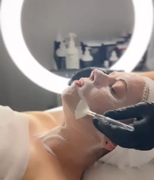 Client with a hydration mask